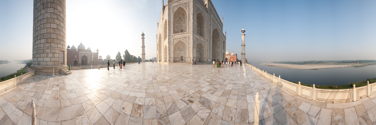 A panorama of the Taj Mahal seen from the raised marble platform. - Agra, Uttar Pradesh, India - Daily Travel Photos