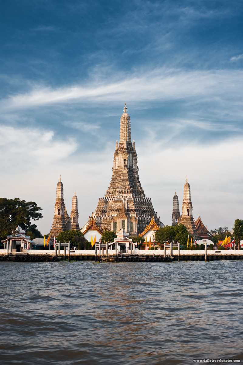Wat Arun Temple of Dawn Chao Phraya - Bangkok, Thailand - Daily Travel Photos
